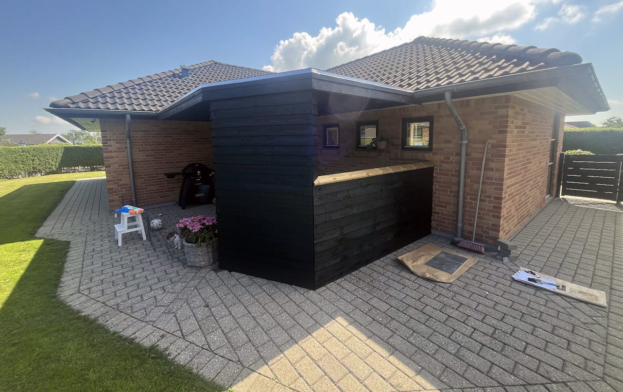 Flot overdækning til fliseterrassen Flot overdækning til fliseterrassen